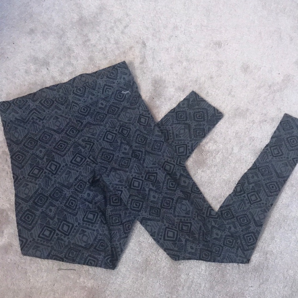 Victoria's Secret patterned leggings